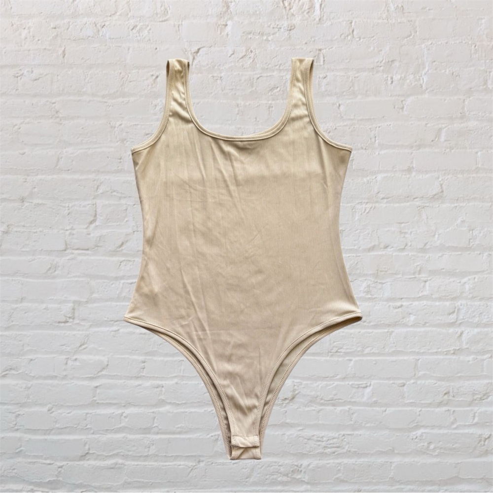 🛍🏙3️⃣for $1️⃣5️⃣ 🆕 Amazon ribbed stretchy tank top cheeky bodysuit
